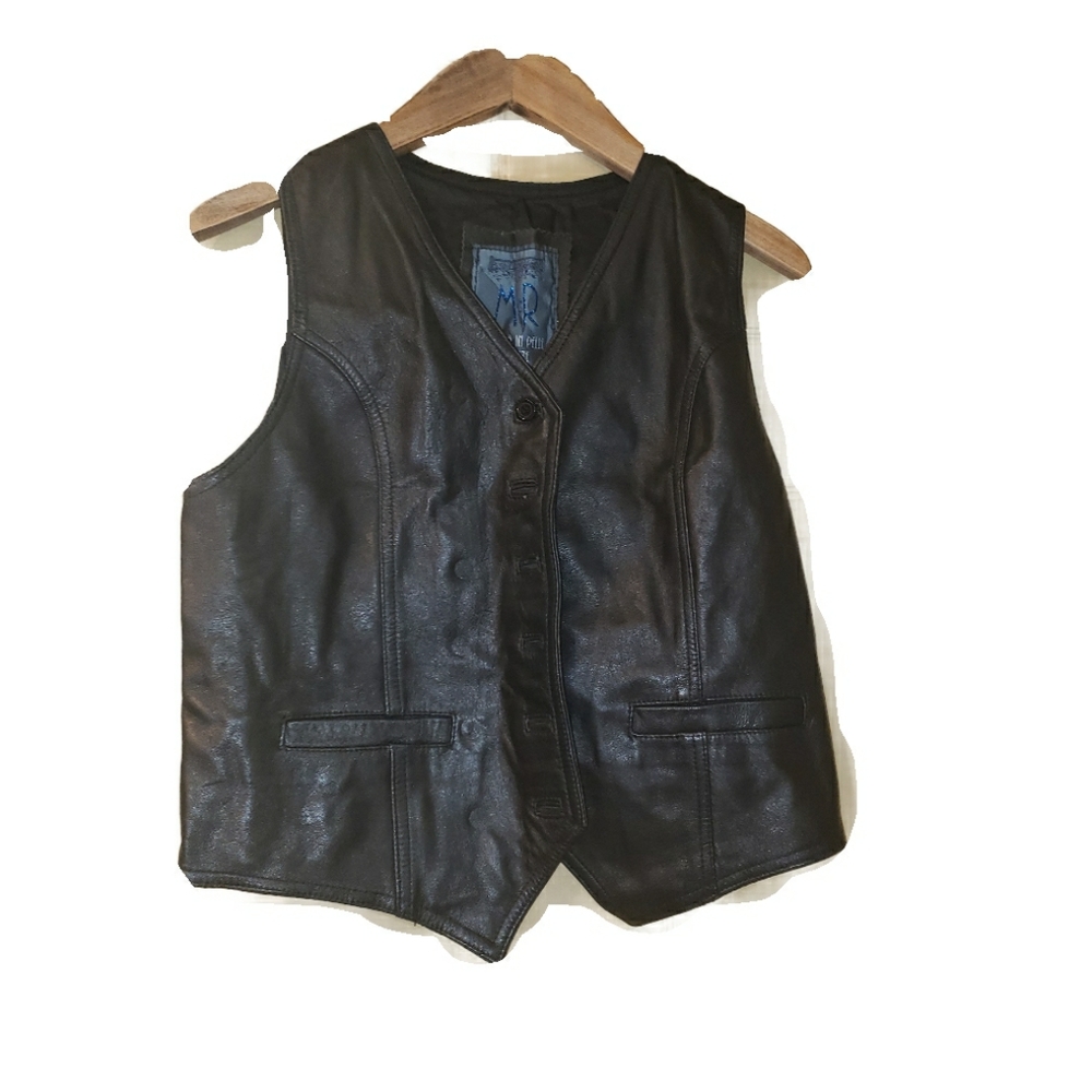 black leather vest. Made in Italy. Small